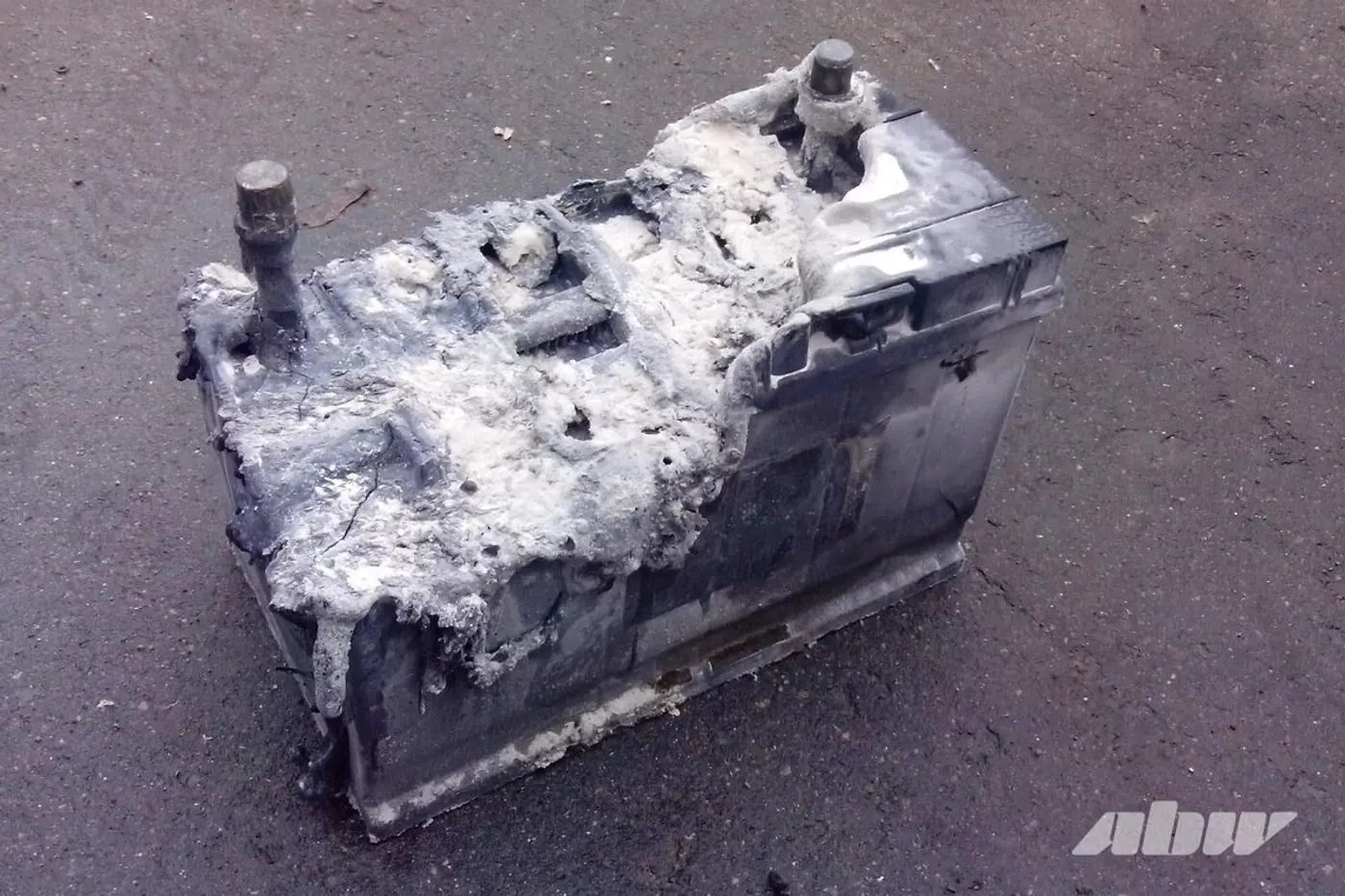 7 признаков, что аккумулятор пора менять